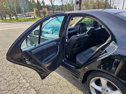 Used 2006 Mercedes-Benz C 230 Sedan image 25