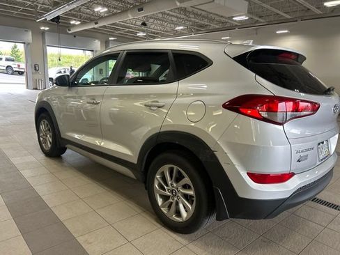 Used 2017 Hyundai Tucson SE Plus AWD/4WD image 4