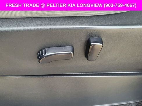 Used 2022 Nissan Frontier SV image 17