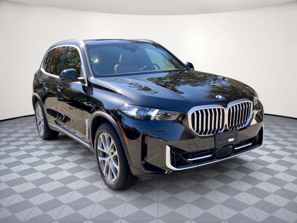 Used 2024 BMW X5 xDrive40i w/ Parking Assistance Package AWD/4WD image 7