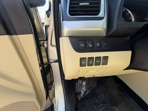 Used 2016 Toyota Highlander Limited Platinum AWD/4WD image 15