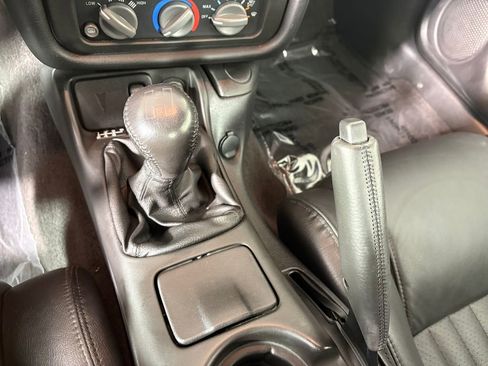 Used 2002 Pontiac Firebird Trans Am RWD image 20
