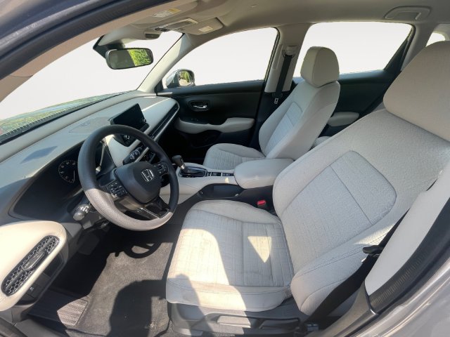 Certified 2025 Honda HR-V LX image 9