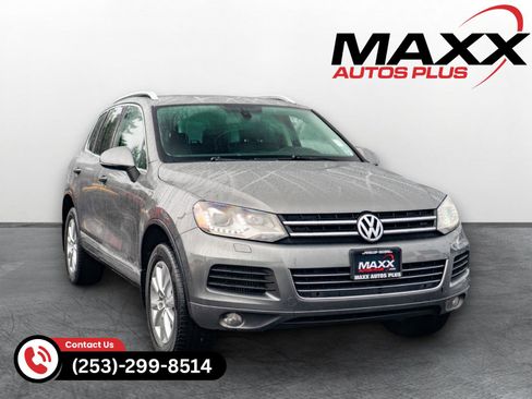 Used 2014 Volkswagen Touareg Sport AWD/4WD image 1