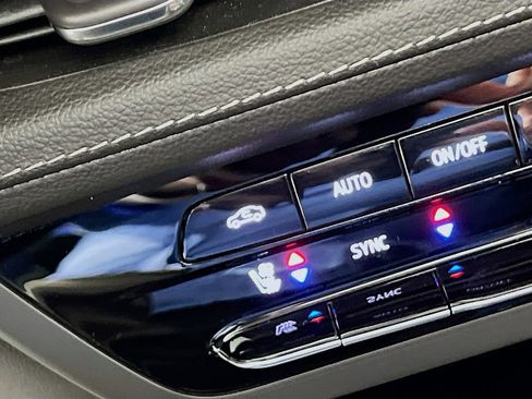Certified 2023 Buick Envision Avenir AWD/4WD image 20