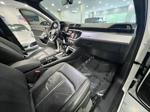Used 2020 Audi Q3 2.0T Premium image 25