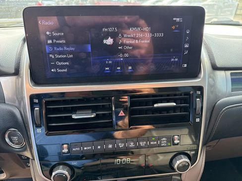 Used 2022 Lexus GX 460 Premium w/ Accessory Package image 24