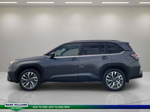 Used 2025 Subaru Forester Touring w/ Touring Package AWD/4WD image 7