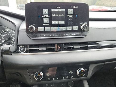 Used 2024 Mitsubishi Outlander SE image 8