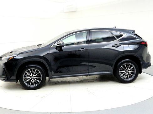 Used 2023 Lexus NX 350 AWD image 3