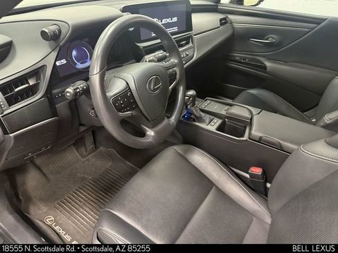 Used 2022 Lexus ES 300h w/ Premium Package image 11