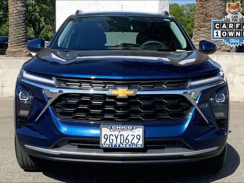 Used 2024 Chevrolet Trax LT FWD image 3