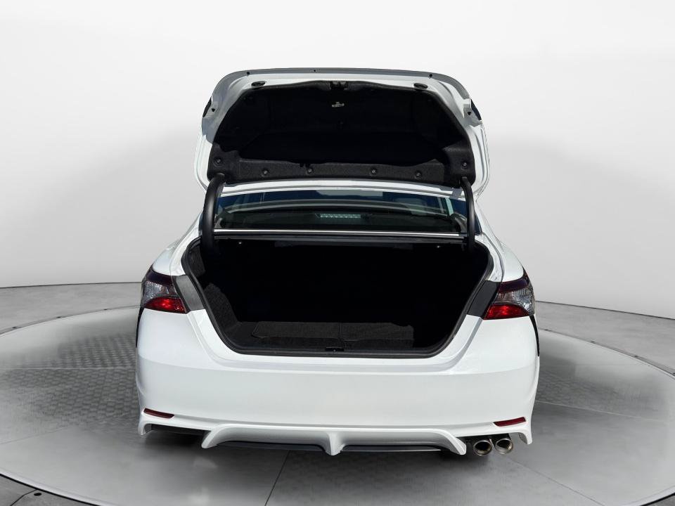 Used 2023 Toyota Camry SE FWD image 18
