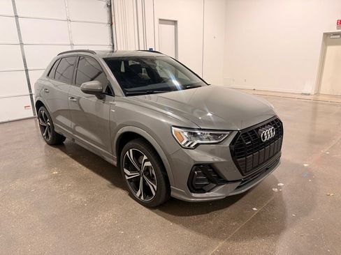 Used 2024 Audi Q3 2.0T Premium Plus image 3