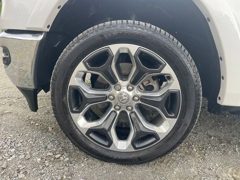 Used 2024 RAM 1500 Limited AWD/4WD image 22