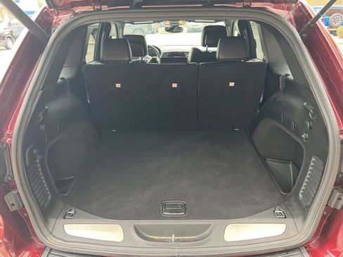 Used 2019 Jeep Grand Cherokee Limited X image 9