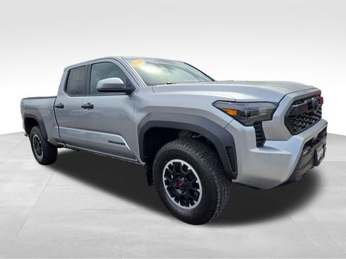 Used 2024 Toyota Tacoma TRD Off-Road w/ TRD Off Road Upgrade Package AWD/4WD image 1