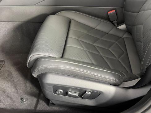 Used 2024 BMW i5 M60 w/ Executive Package image 13