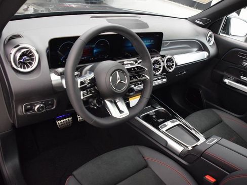 New 2026 Mercedes-Benz GLB 35 AMG 4MATIC image 21
