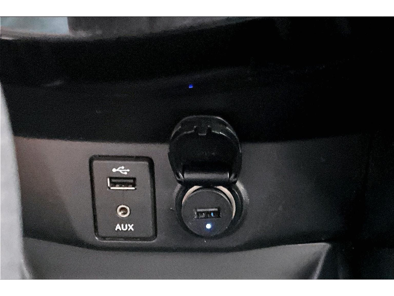 Used 2015 Nissan Rogue S AWD/4WD image 15