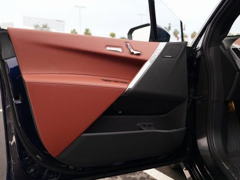 New 2026 BMW iX xDrive45 image 33