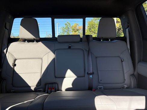 Used 2022 Chevrolet Silverado 1500 LTZ w/ LTZ Convenience Package II image 10