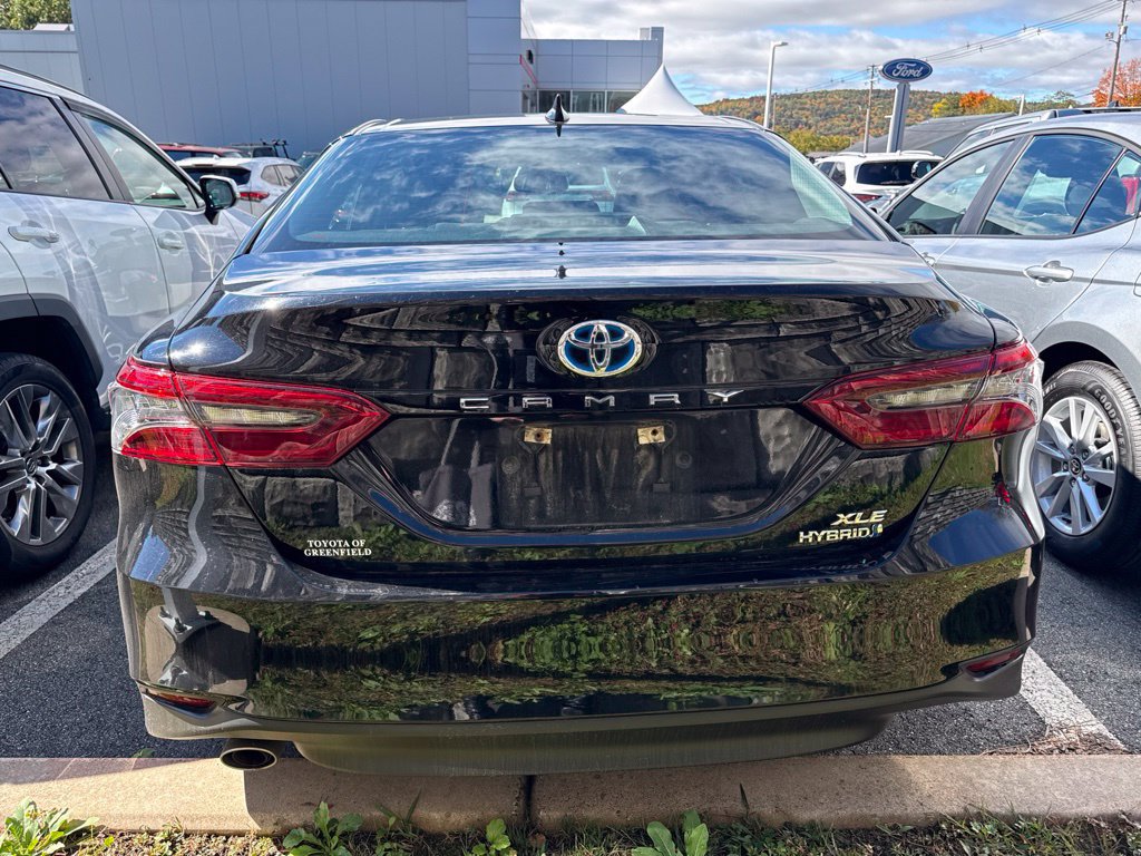 Used 2024 Toyota Camry XLE w/ Navigation Package FWD image 5