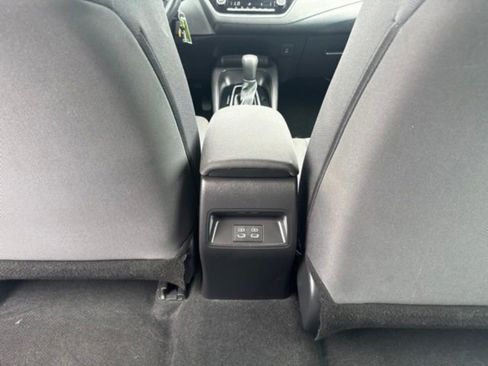 Used 2025 Toyota Corolla LE FWD image 29
