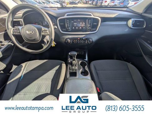 Used 2020 Kia Sorento LX FWD image 14
