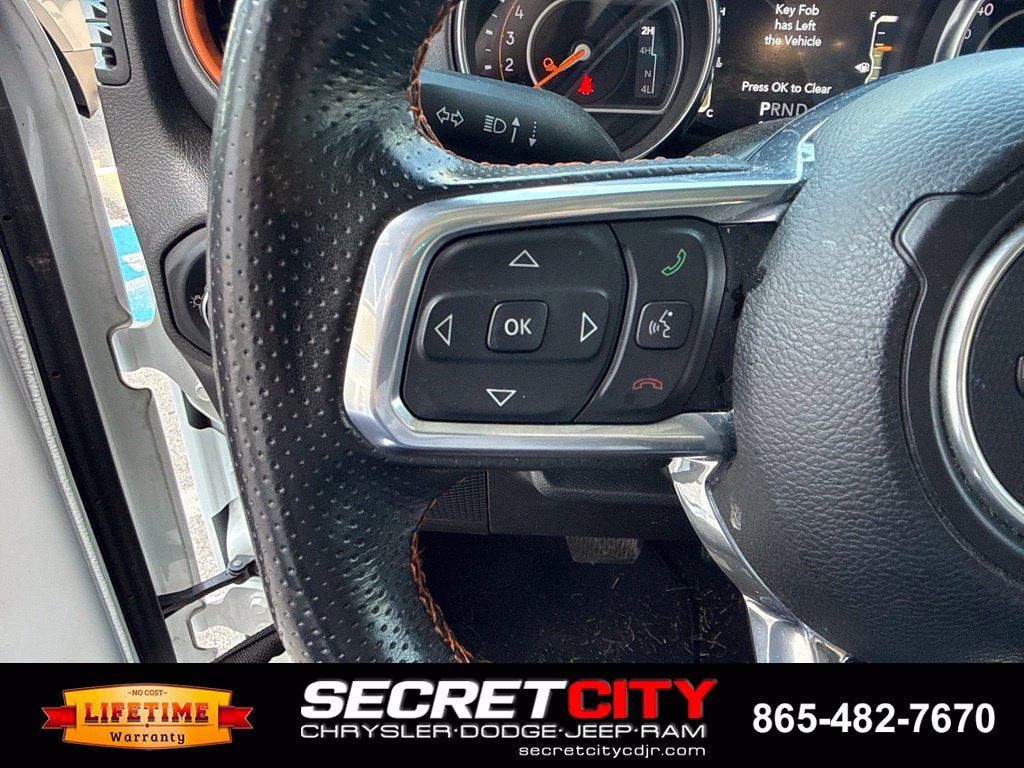Used 2023 Jeep Gladiator Mojave w/ Cold Weather Group AWD/4WD image 36