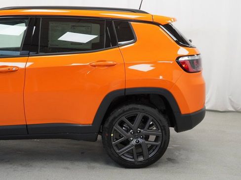 New 2026 Jeep Compass Latitude image 16