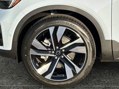 New 2026 Volvo XC40 B5 Ultra w/ Climate Package image 11