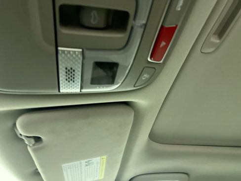 Used 2024 Kia Telluride S w/ S Sunroof Package FWD image 19
