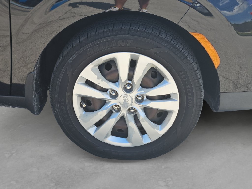 Used 2020 Kia Soul LX FWD image 9