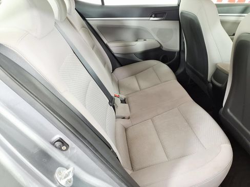 Used 2019 Hyundai Elantra SEL FWD image 6