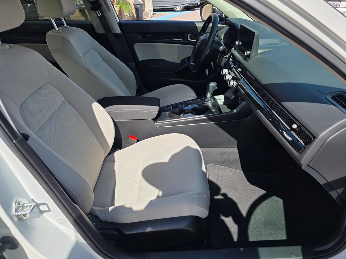 Used 2022 Honda Civic EX image 16