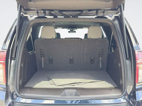 Used 2023 Chevrolet Suburban LT AWD/4WD image 28