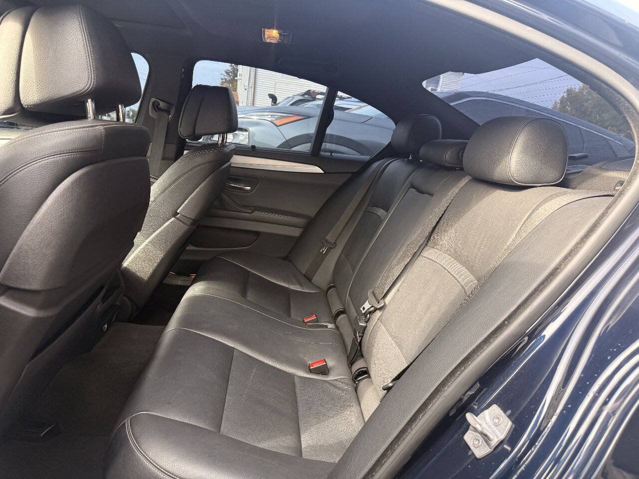 Used 2014 BMW 550i xDrive Sedan AWD/4WD image 11