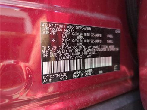 Used 2023 Toyota Venza LE image 29