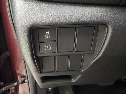 Used 2018 Honda CR-V LX image 16