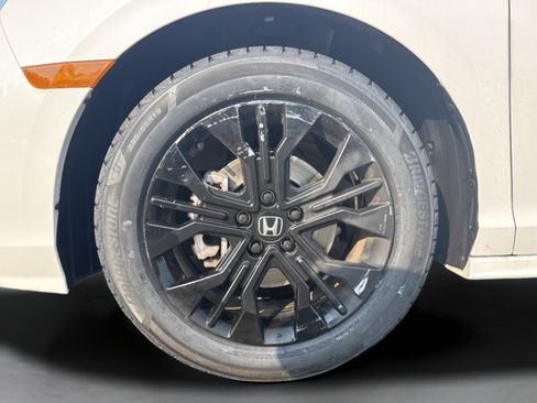 Used 2025 Honda Odyssey Sport-L image 28
