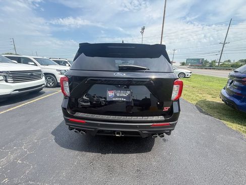 Used 2020 Ford Explorer ST w/ Premium Technology Package AWD/4WD image 4