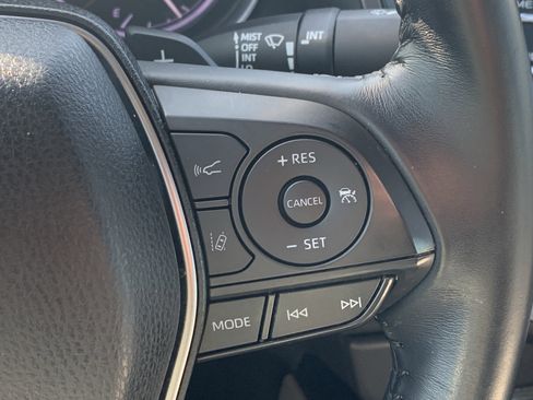 Used 2018 Toyota Camry SE image 20