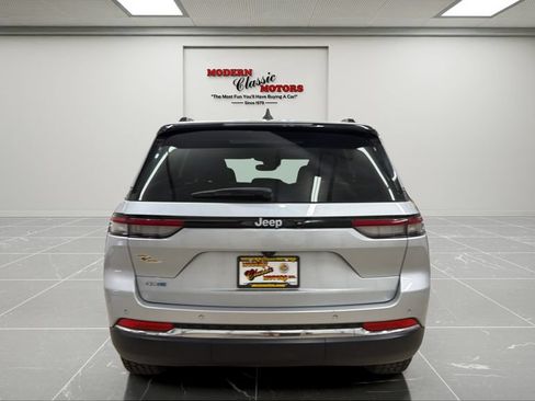 Used 2024 Jeep Grand Cherokee Limited 4xe AWD/4WD image 4