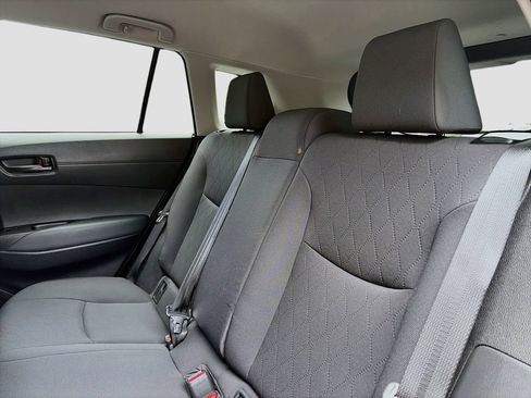 Used 2022 Toyota Corolla Cross LE AWD/4WD image 23