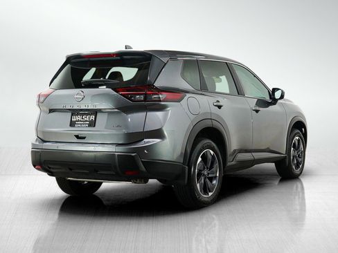 Used 2025 Nissan Rogue SV AWD/4WD image 5