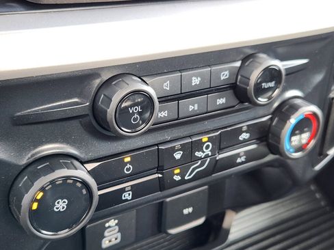 Used 2024 Ford F250 XL w/ XL Chrome Package image 21