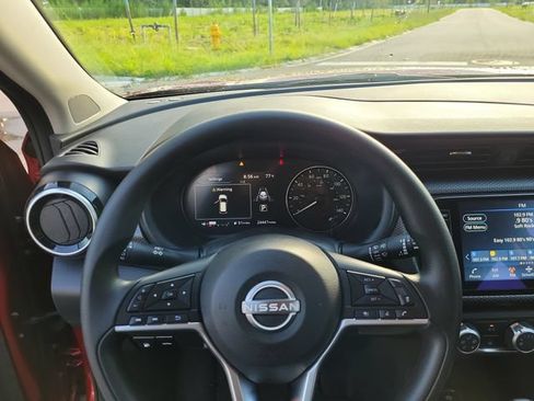 Used 2023 Nissan Kicks SV FWD image 26
