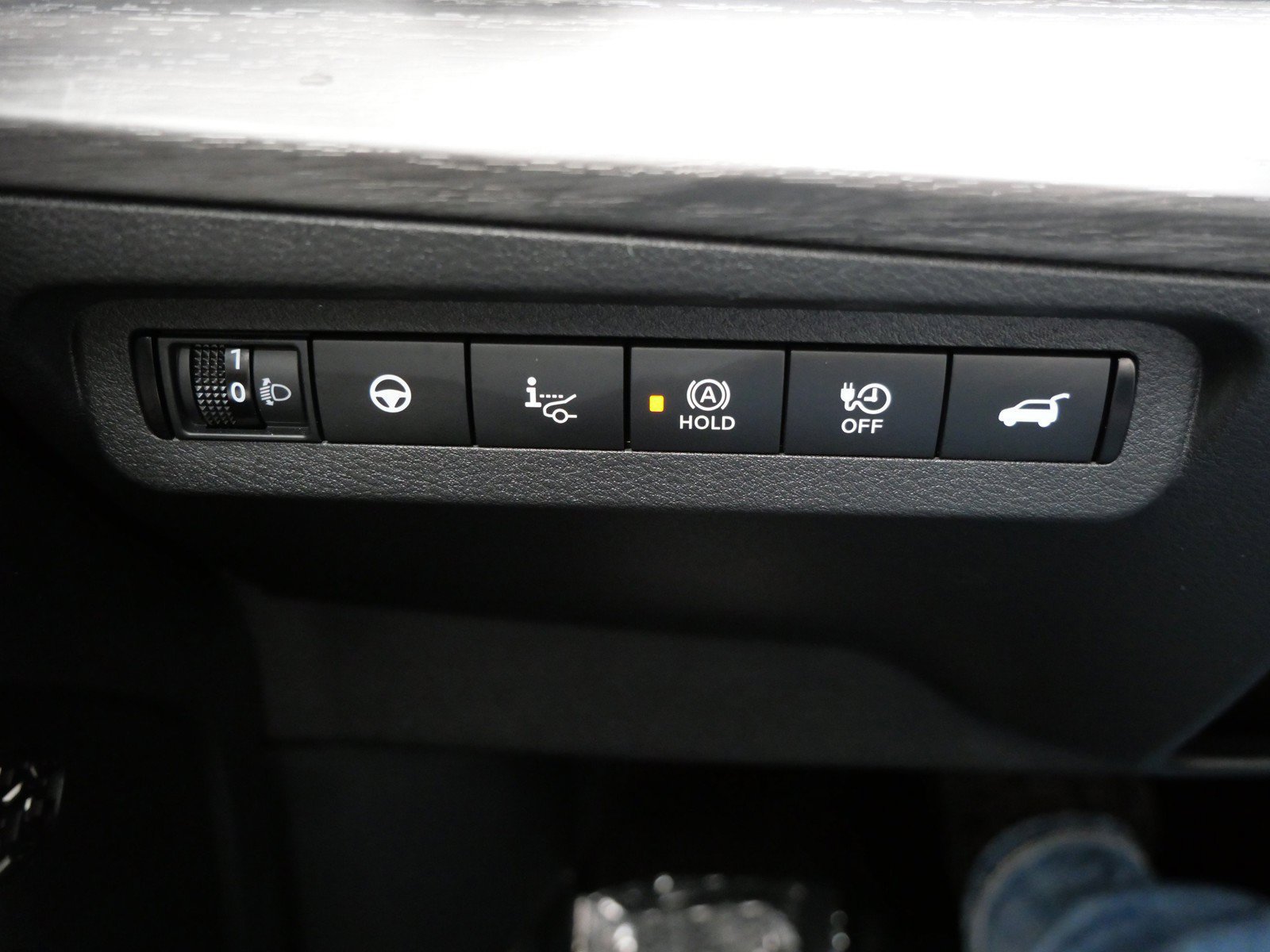 Certified 2024 Nissan Ariya AWD image 30