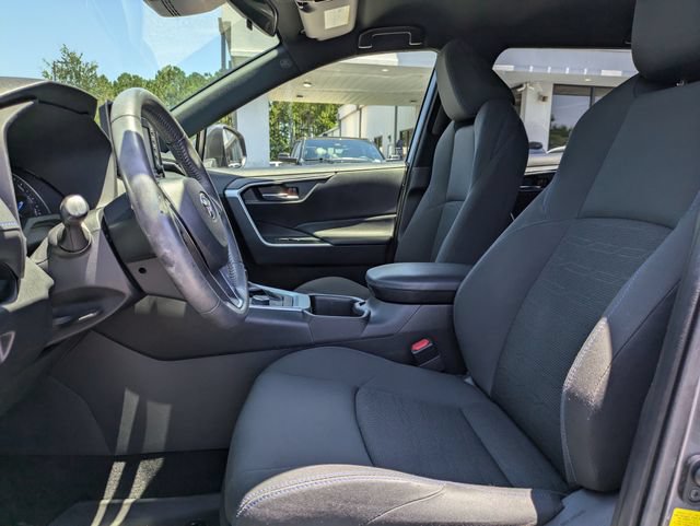 Used 2022 Toyota RAV4 SE AWD/4WD image 20